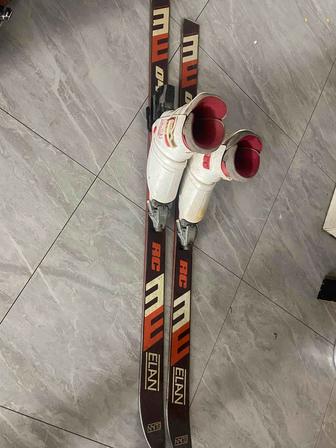 Продам комплект горных лыж ELAN RC с ботинками.