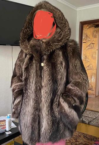 Шуба из енота