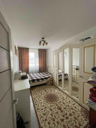 Спальный гарнитур сатылады.