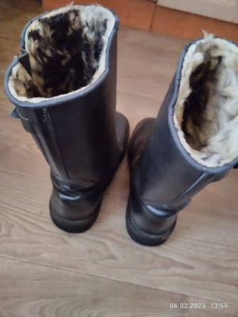 Продам зимние сапоги из натурального собачьего меха
