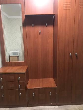 Стенка в прихожую