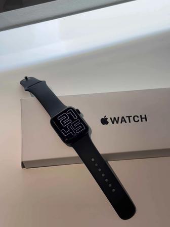 Apple Watch SE 2nd gen 40mm!