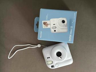 Mini instax 12