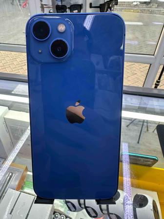 Продаю Айфон 13