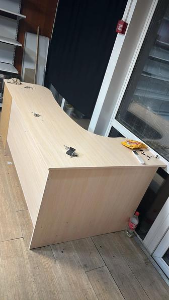 Стол письменный