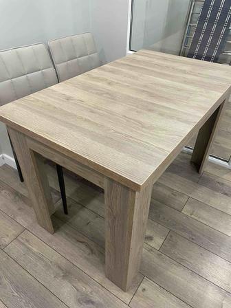 Обеденный стол