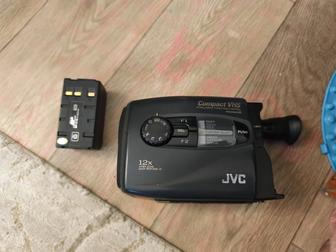 Видеокамера JVC gr-ax227