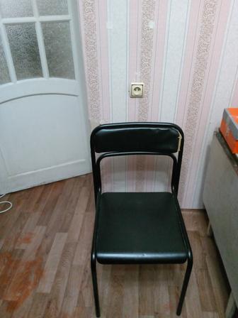 Старый стул