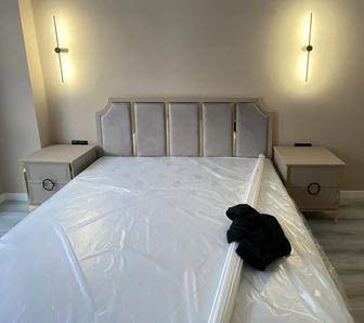 Продам кровать с матрасом,размер 180х200