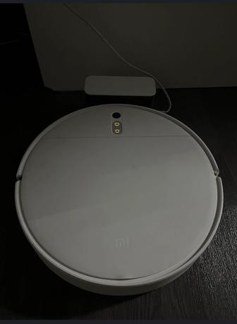 Робот-пылесос Xiaomi Mi Robot