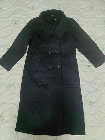 Женский демисезонный плащ.