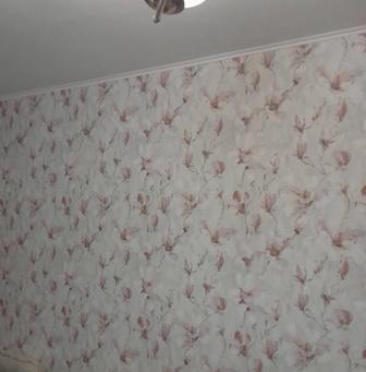 Поклейка обоев.Галтели.Закатка эмульсией.