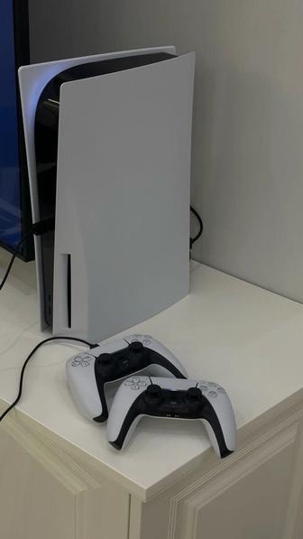 PlayStation 5, 2 джойстика, игры, гарантия