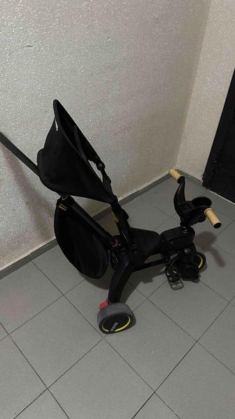 Трехколесный велосипед Doona Liki Trike S5, nitro black