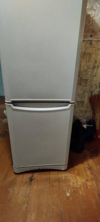Продам холодильник Indesit, рабочий
б/у