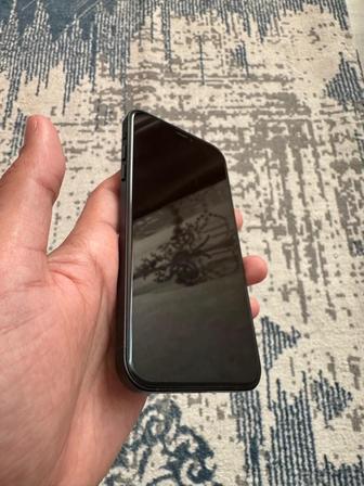 iPhone XR в корпусе iPhone 16