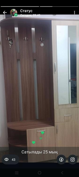 Продам прихожую шкаф