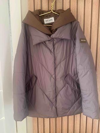 Продам женские куртки