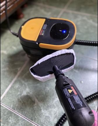 Клининговая компания предлагает свои качественные услуги.