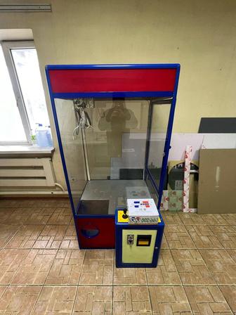 Вендинг аппарат для игрушек