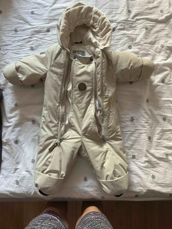 Комбинезон на выписку