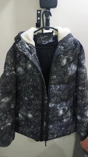 Продам зимнюю куртку