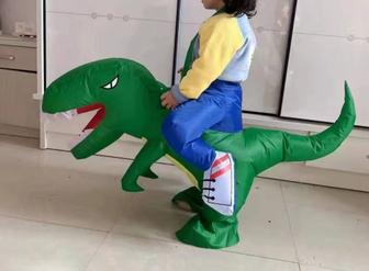 Костюм надувной динозавр