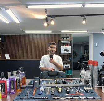 Барбер, парикмахер