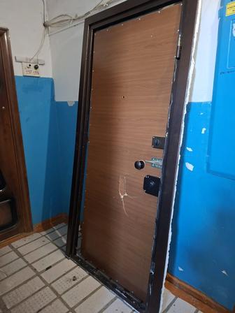 Дверь входная