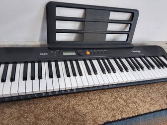 Продается синтезатор Casio