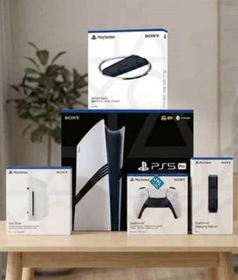 Ps5 PRO с дисководом, два джойстика, зарядка,подставка,1год PSextraподписка