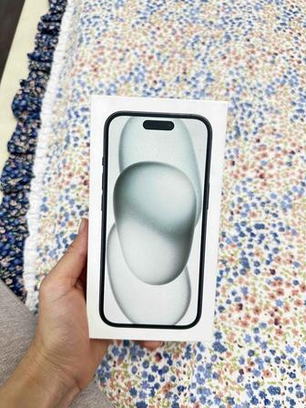 iPhone новый, коробка не вскрывалась