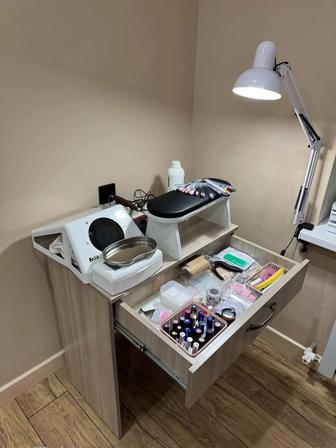 Маникюрный набор со столом