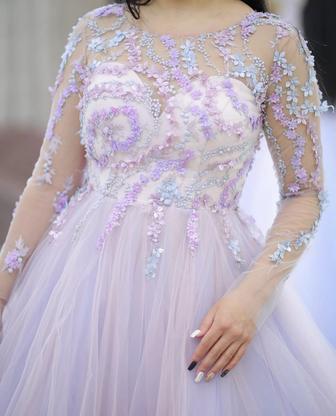 Платья вечерние