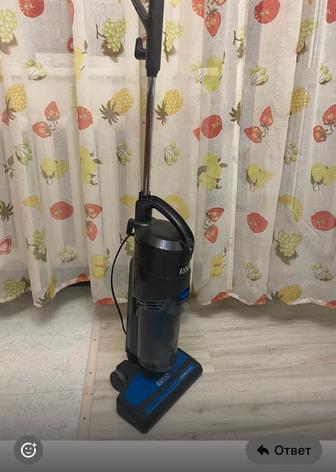 Пылесос почти новый