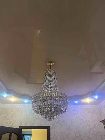 Люстра и споты в комплекте