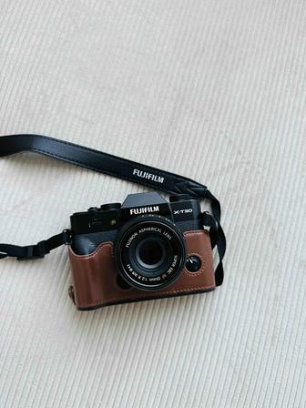 Продам камеру Fujifilm X-T30 вместе с объективом