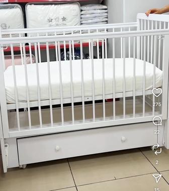 Детская кроватка