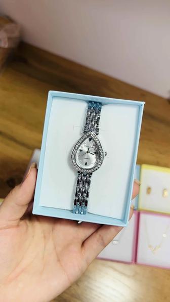 Часы женские