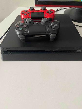 Продам ps4 срочно!
