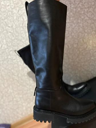 Сапоги женские Basconi 40 р