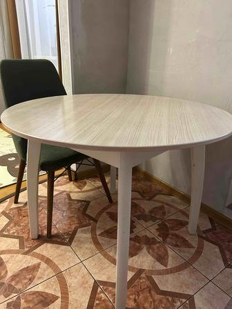 Кухонный стол круглый