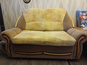 Продам диван с креслом
