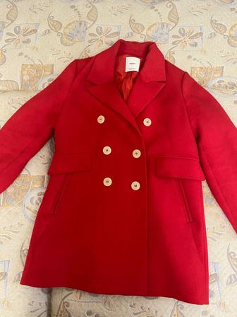 Красный пиджак.