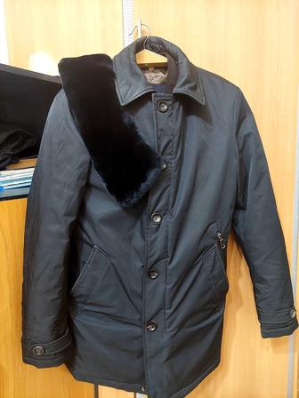 Продаю мужскую куртка классика