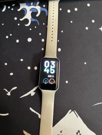 Продам Amazfit Band 7