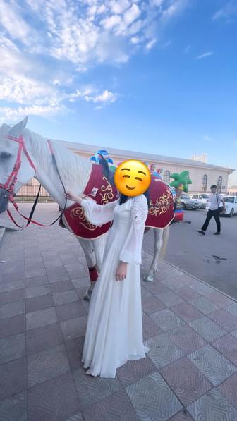 Вечернее платье айвори