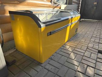 Морозильник для магазина