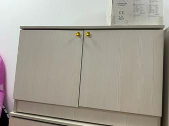 двухдверный шкаф / тумба с дверцами