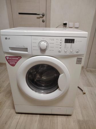 Продам стиральную машину LG. 45000